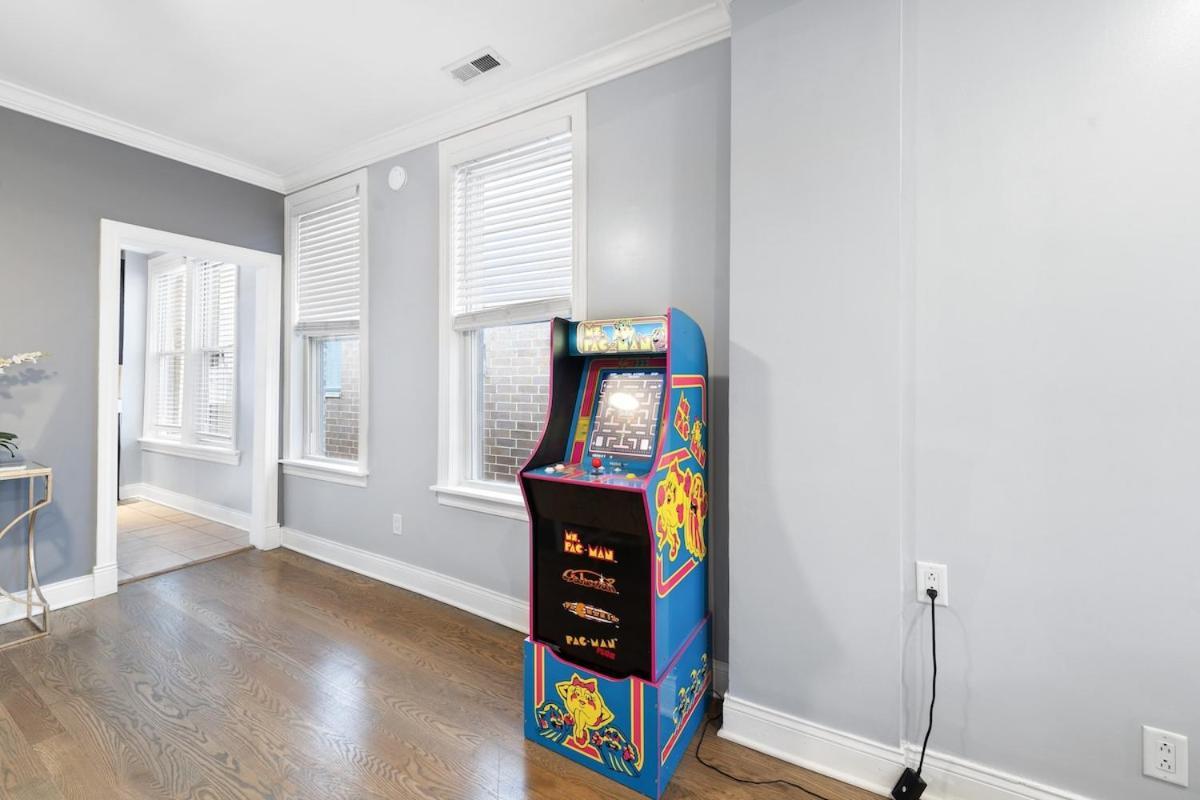 Stylish 2Br Urban Retreat In River West Chicago Bagian luar foto