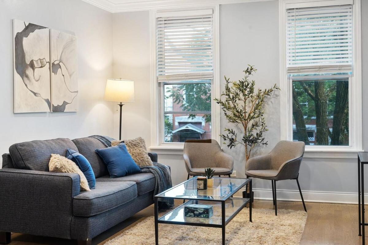 Stylish 2Br Urban Retreat In River West Chicago Bagian luar foto