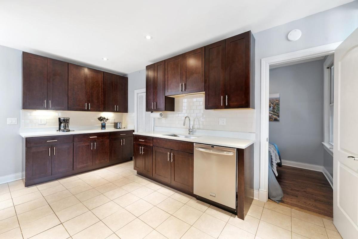 Stylish 2Br Urban Retreat In River West Chicago Bagian luar foto