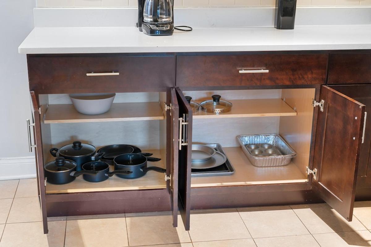 Stylish 2Br Urban Retreat In River West Chicago Bagian luar foto