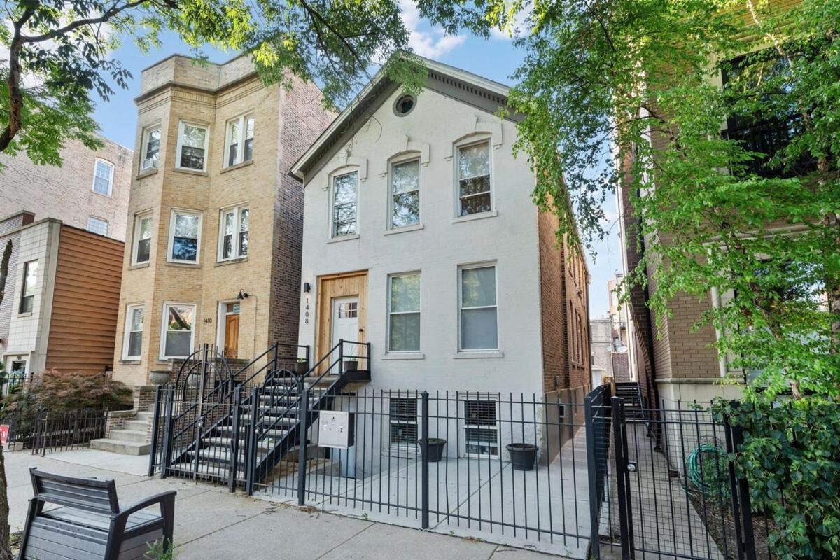 Stylish 2Br Urban Retreat In River West Chicago Bagian luar foto